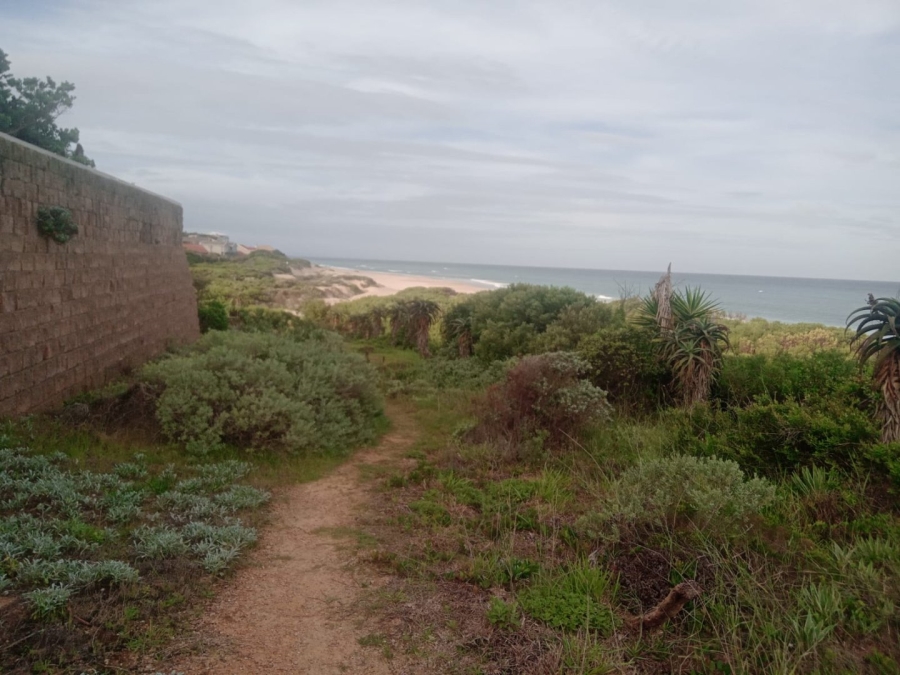 Commercial Property for Sale in Paradise Beach Eastern Cape